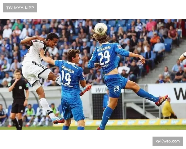 弗赖堡主场展现黑马本色 团队协作与战术执行力值得称道